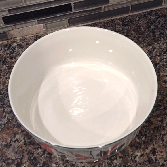 Mikasa Silk 🌺 Flowers lrg Souffle discontinued 9 in, like new - Picture 2 of 4